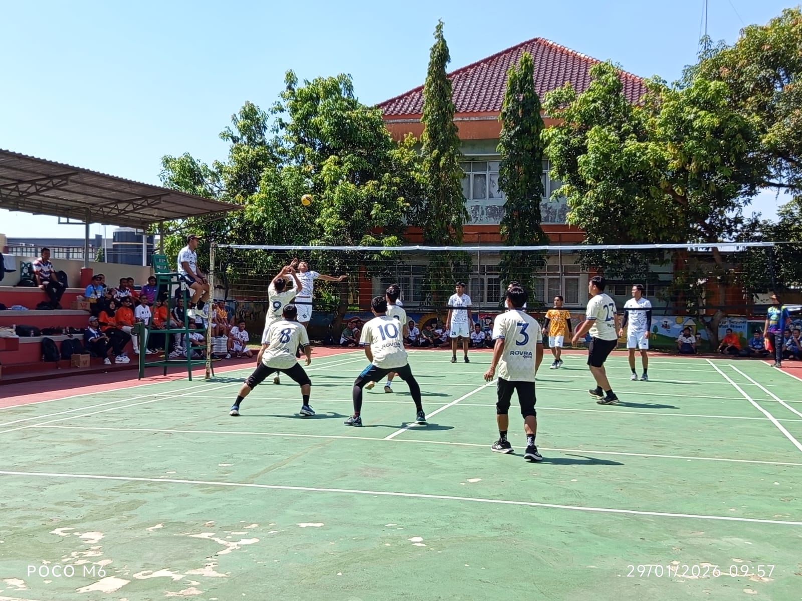 Tingkatkan Prestasi, MGMP PJOK SMP Gelar Turnamen Bola Voli Antar Subrayo