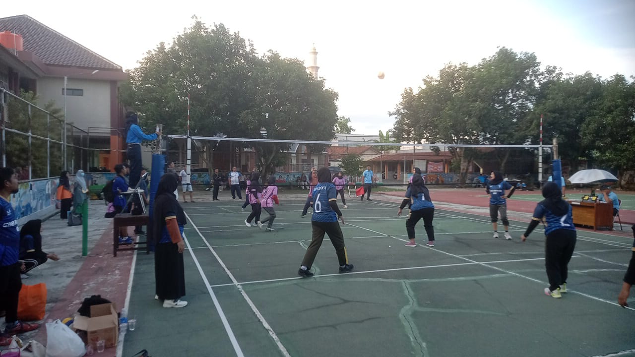 Peringati Hardiknas, Dindik Gelar Kompetisi Bola Voli