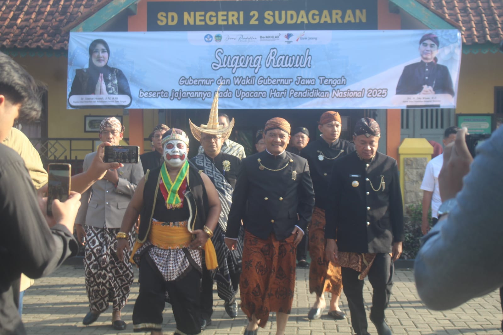 Gubernur Ahmad Luthfi Jadi Pembina Upacara Hardiknas di Banyumas