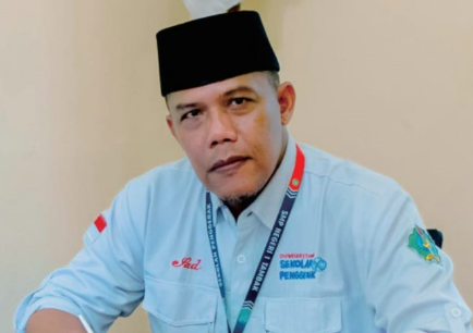 Dari Kampung untuk Indonesia: Revolusi Sunyi SMPN 1 Tambak Lewat Kekuatan Komunitas