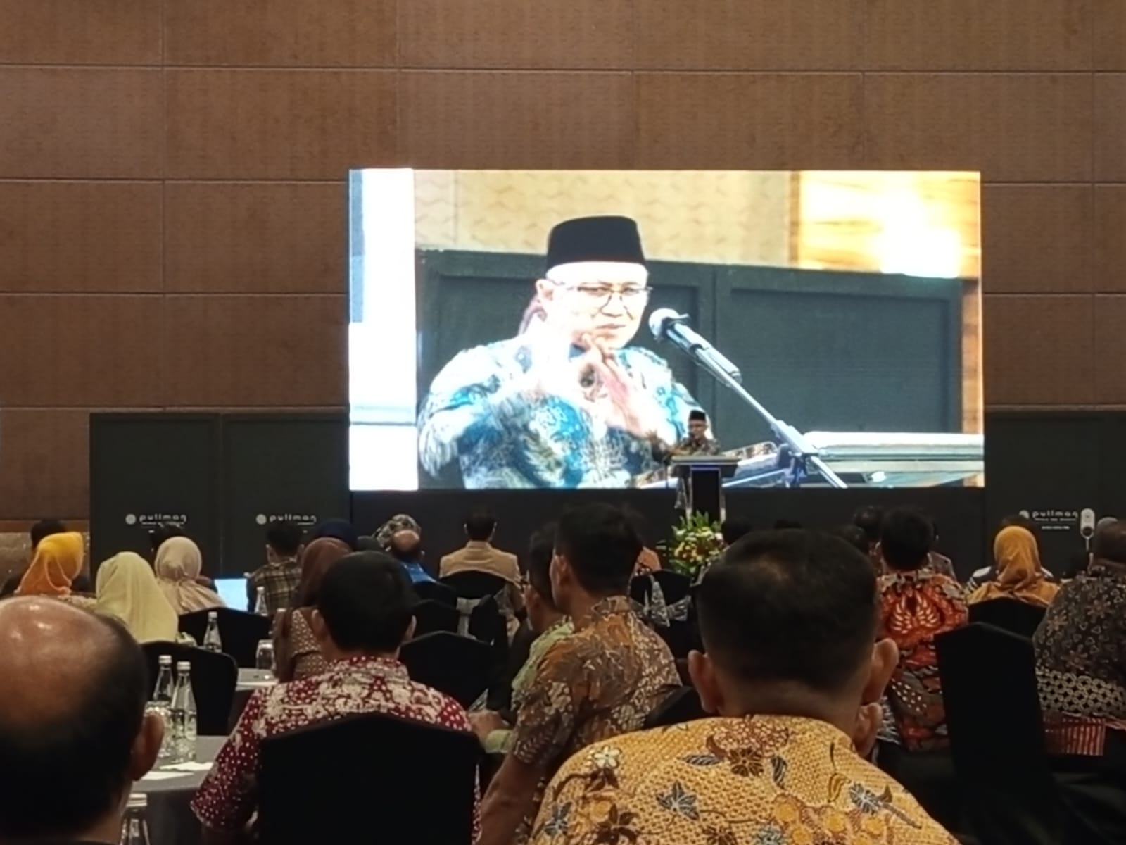 Buka Bimtek Dapodik, Wamendikdasmen : Siapa yang Pegang Data Akurat, Dialah Pemenangnya