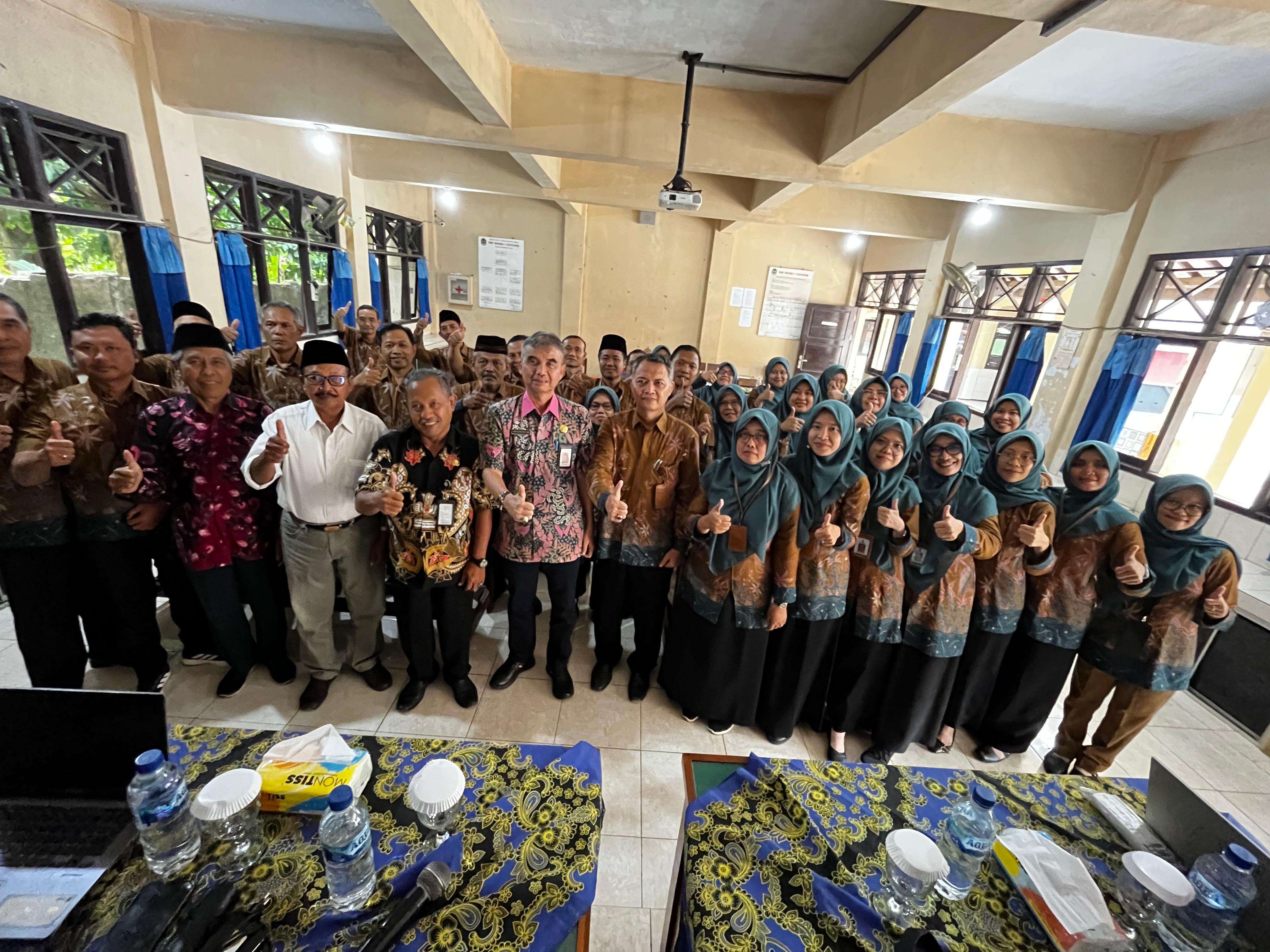 “Saya Boleh, Anda Tidak Boleh” : Saatnya Meninggalkan Budaya Paternalistik di Sekolah
