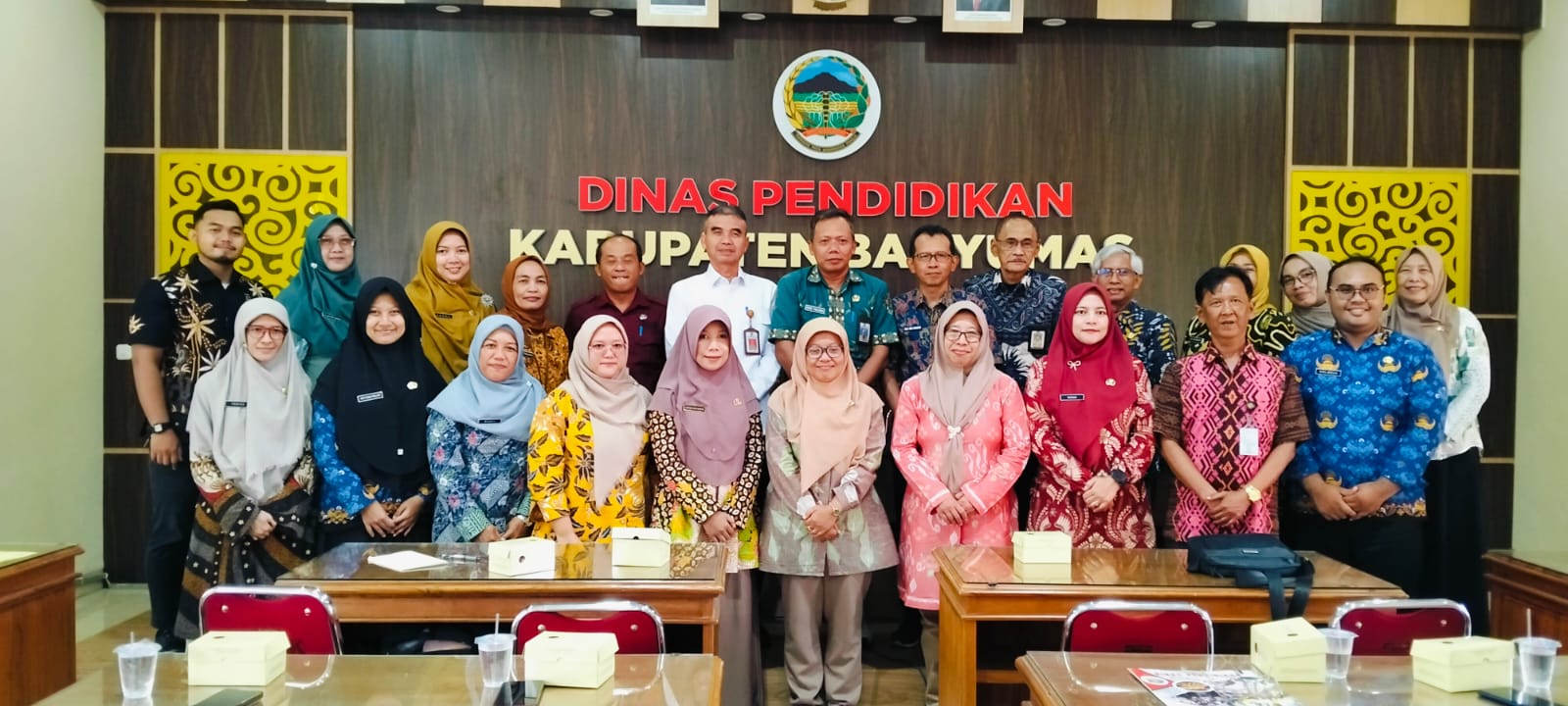 Penyerahan SK Kepala SKB Purwokerto