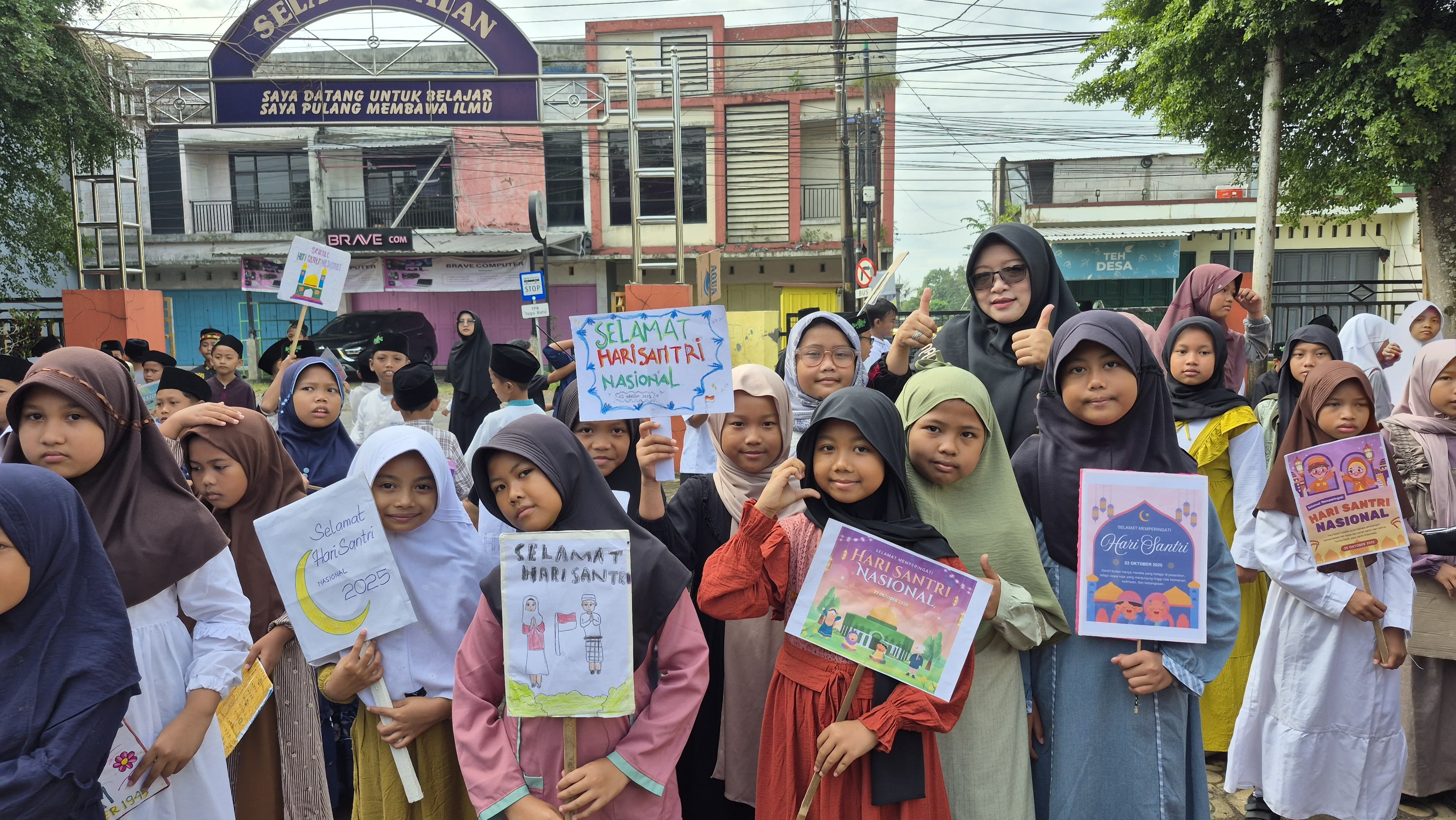 Semarak Peringatan Hari Santri 2025 di Sekolah Dasar: Menumbuhkan Semangat Islami dan Kebangsaan Sejak Dini