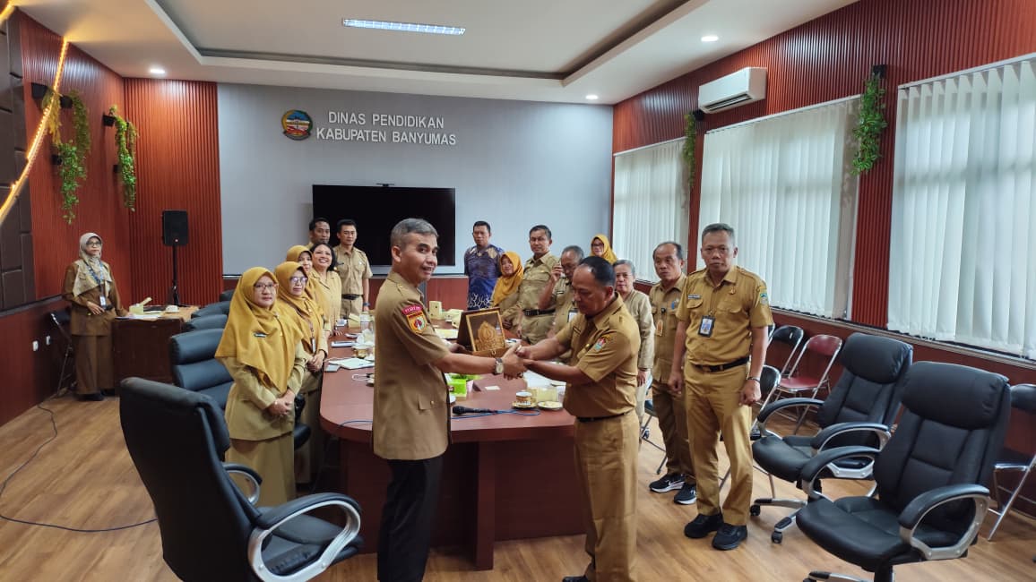Disdikpora Temanggung Studi Tiru ke Dindik Banyumas: Kolaborasi untuk Pendidikan Berkualitas!