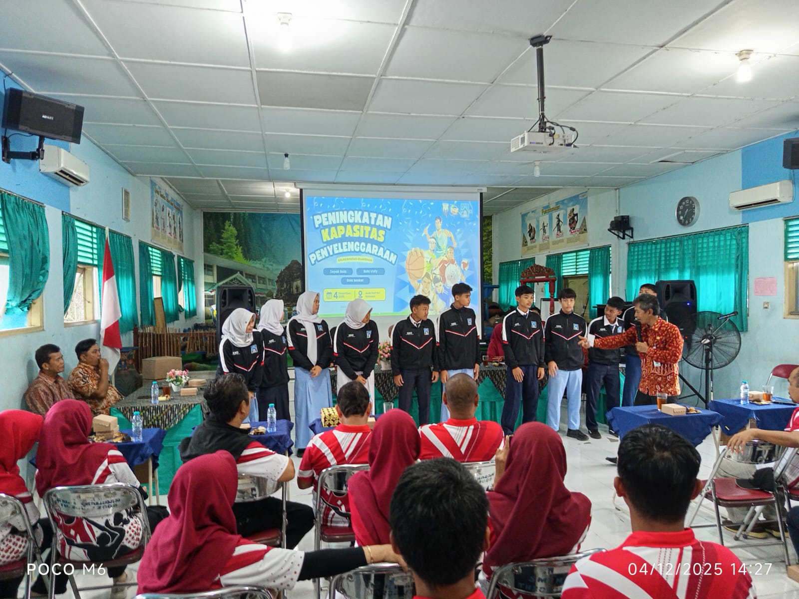 Tingkatkan Pengelolaan Kelas Khusus Olahraga, Dindik Banyumas Lakukan Peningkatan Kapasitas ke SMPN 1 Kalasan, Sleman