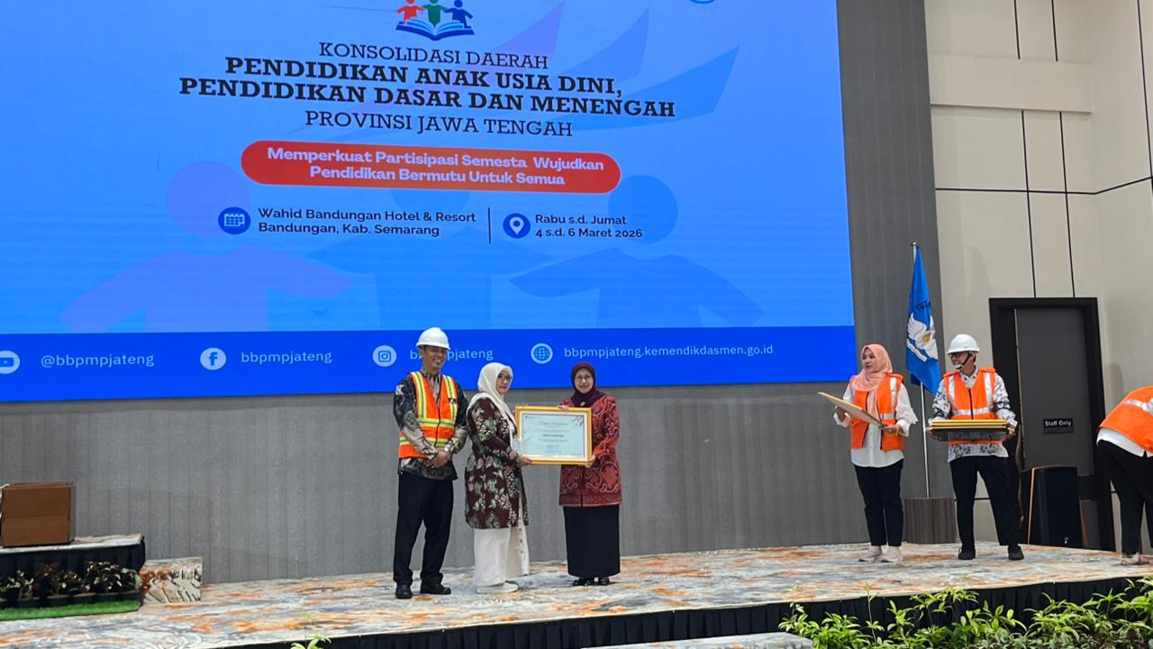 Kabupaten Banyumas Raih Penghargaan Tertinggi Pemanfaatan Rapor Pendidikan di Konsolidasi Daerah Jawa Tengah