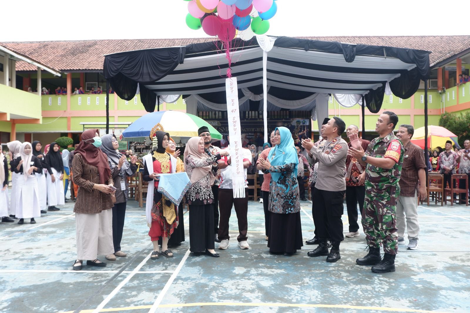 SMP Negeri 1 Kemranjen Rayakan HUT ke-47, Usung Tema “Bersama Mewujudkan Sekolah Sehat, Aktif, dan Berprestasi”