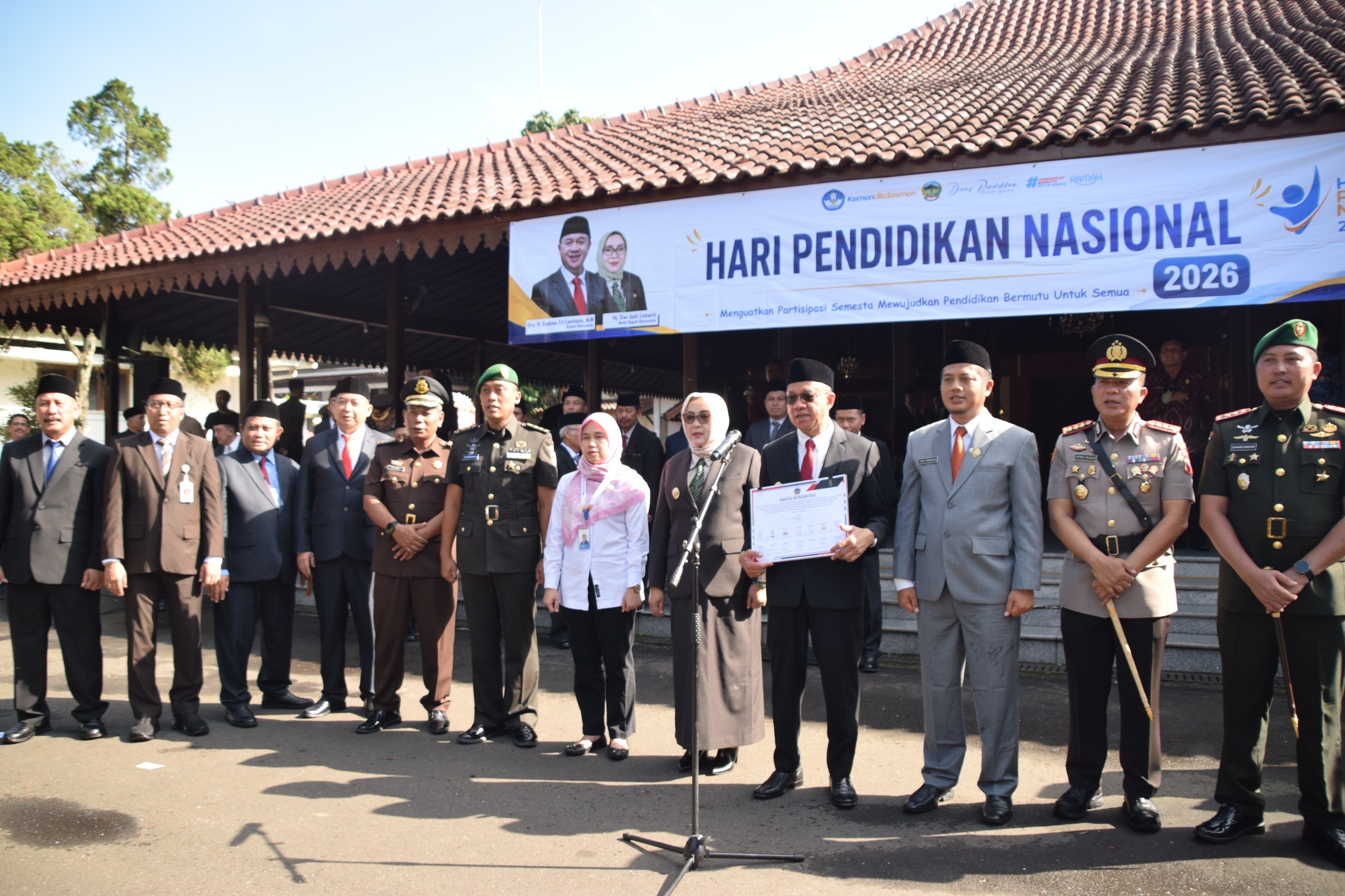 Forkompimda Banyumas Teken Pakta Integritas SPMB 2026/2027, Komitmen Wujudkan Penerimaan Murid yang Adil dan Transparan