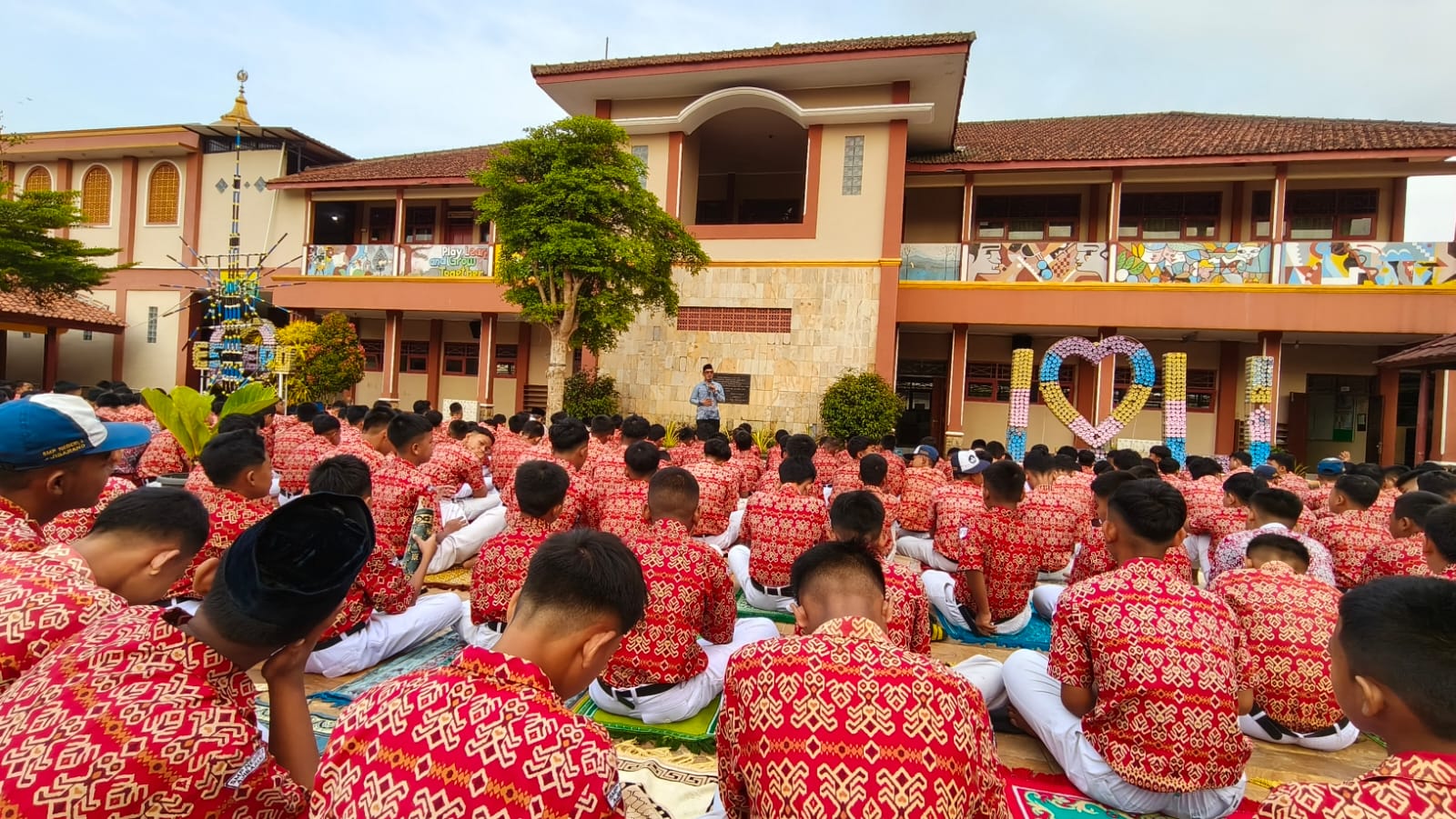 ISTIQOMAH MEMBINA KARAKTER RELIGIUS MELALUI SHOLAT DHUHA DAN TAUSIYAH